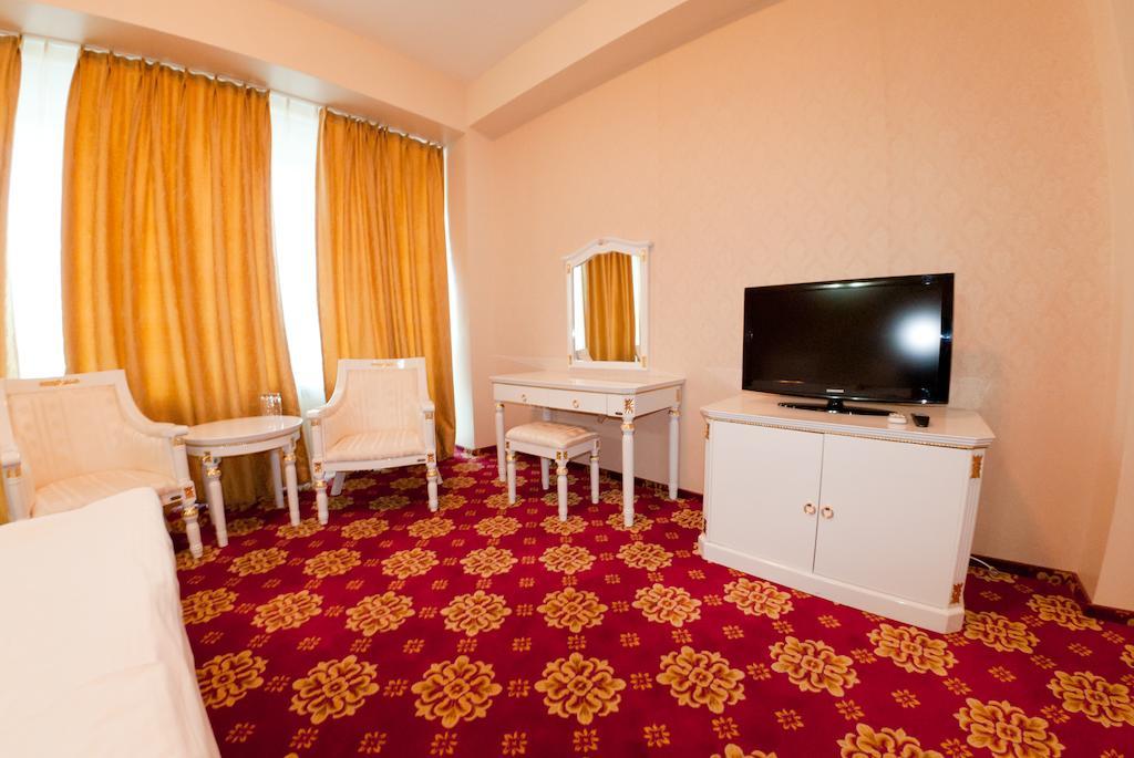 Complex Aristrocratos Hotell Mamaia Exteriör bild