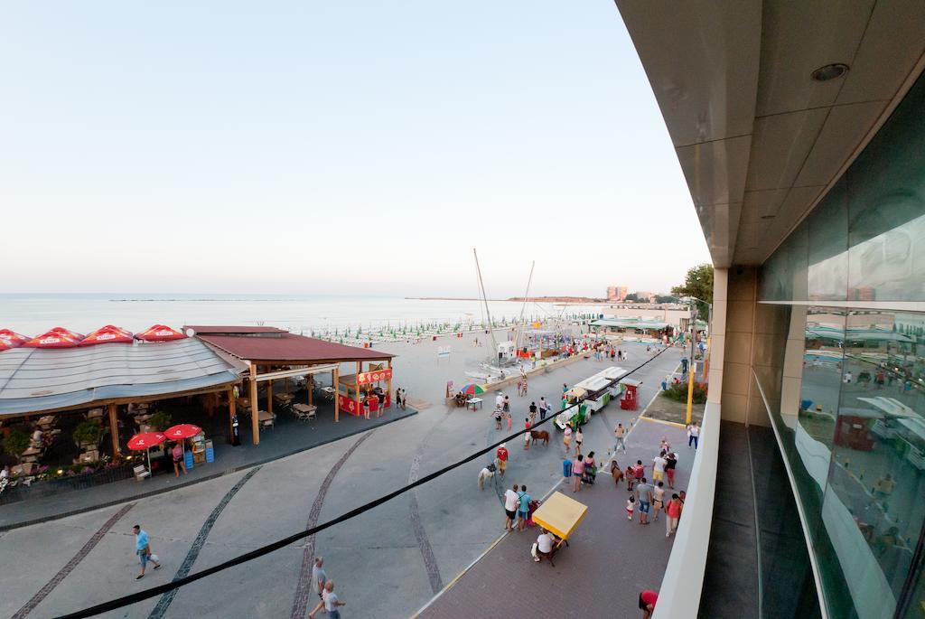 Complex Aristrocratos Hotell Mamaia Exteriör bild